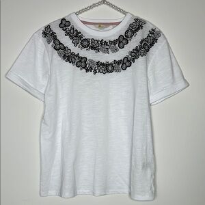 BODEN ~ White Floral Embroidered Top ~ LIKE NEW! ~ SIZE MEDIUM